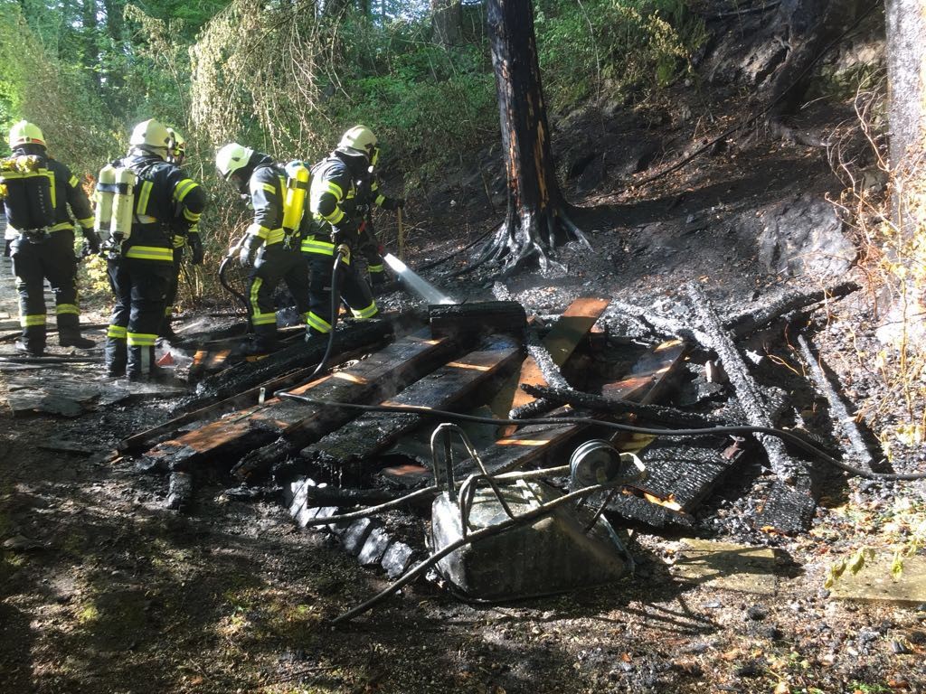 Brand Hütte Au 1